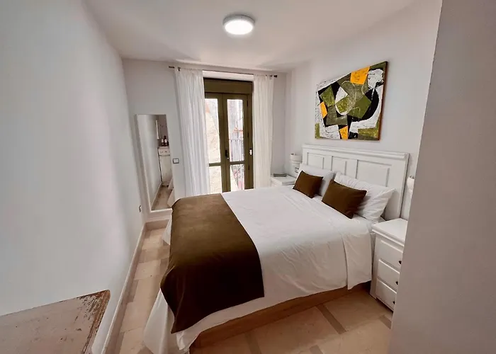 1D Brand New Apartment Downtown Sevilla, Azofaifo Street