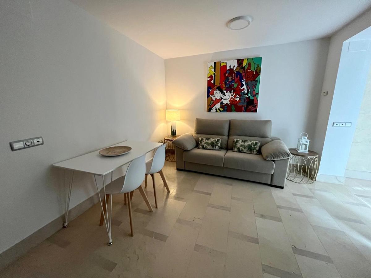 Appartement 1d Brand New Downtown Sevilla, Azofaifo Street *